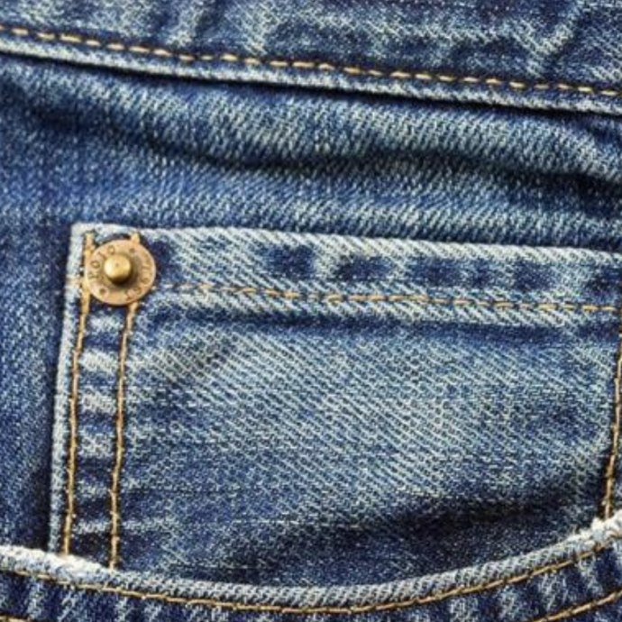 A cosa serve realmente la piccola tasca che si trova sul davanti dei jeans? “Ora so la verità”