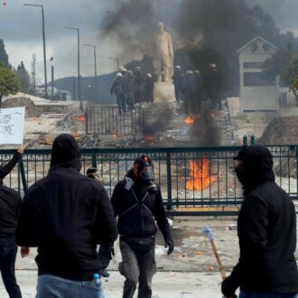 Copertina di Tempe, l’urlo della Grecia in piazza: “Vogliamo verità”