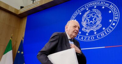 Copertina di Carbone, rinnovabili e nucleare: cosa dice il ministro Pichetto di fronte alla crisi energetica e cosa sta facendo davvero