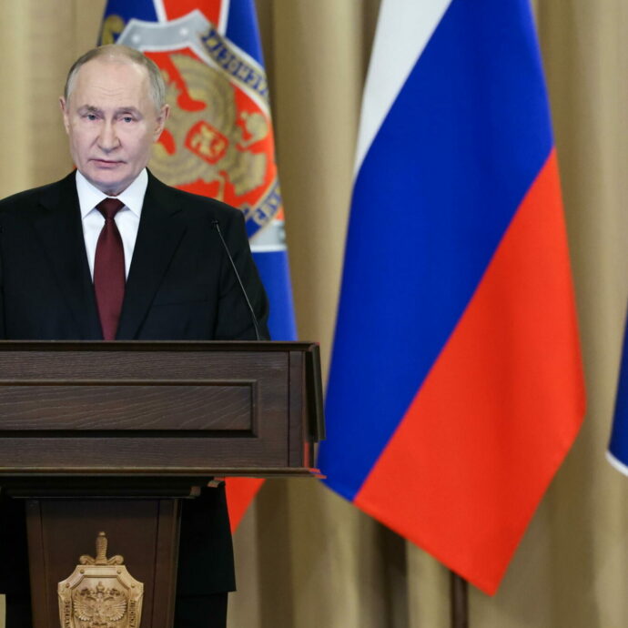 Colloqui, accordi e ambasciate: cosa si sta muovendo sottotraccia nei rapporti tra Stati Uniti e Russia