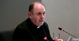 Copertina di Azzardo, don Marco Pagniello (Caritas): “Il governo così ha già perso. Saranno i poveri a pagare”