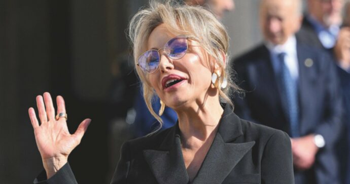 Marina frega Matteo e dà la linea ai talk: no a sparate trumpiane