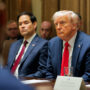 Copertina di Pressing Usa per la tregua: “Vogliamo capire se Mosca e Kiev vogliono la pace”. Lavrov: “Ue e Zelensky ostacolano i piani di Trump”