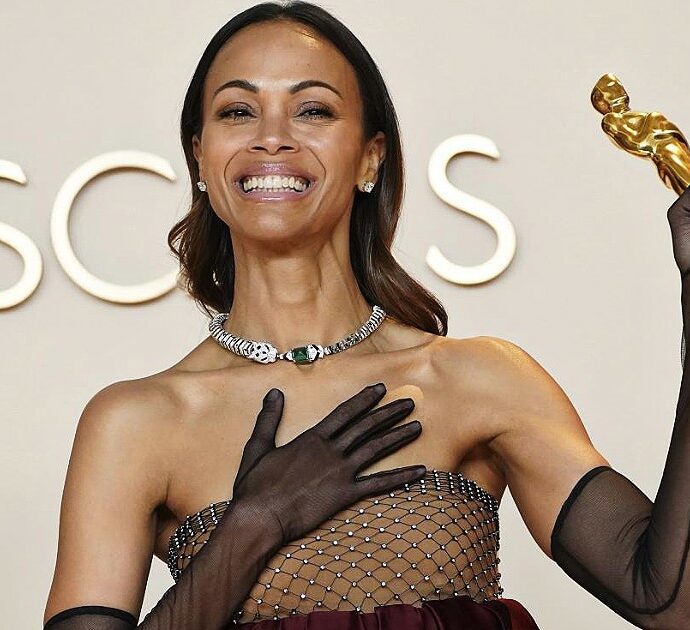 Oscar, Zoe Saldana: “Orgogliosa figlia di genitori immigrati” e in conferenza stampa si scusa con i messicani