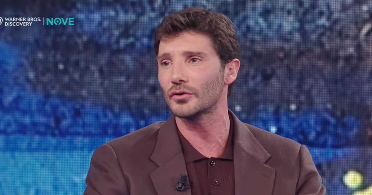 “Stefano De Martino ha scoperto il video intimo sul web grazie a un follower. Lo ha riconosciuto dai tatuaggi”: il retroscena