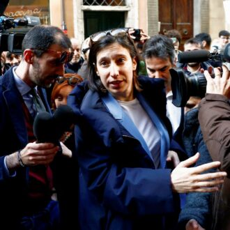 Copertina di Riarmo in Europa, Dem e 5Stelle uniti a nel no a Ursula (ma si scontrano sulle piazze)