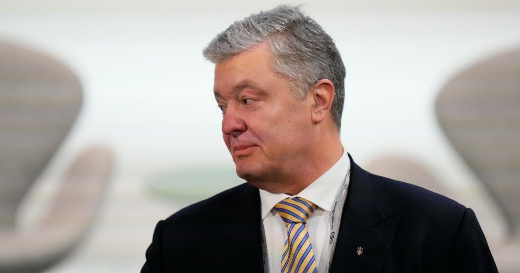 Poroshenko al Parlamento Ue: l’ex presidente ucraino invitato da Weber (Ppe). È lui il nome della Germania in caso di caduta di Zelensky?