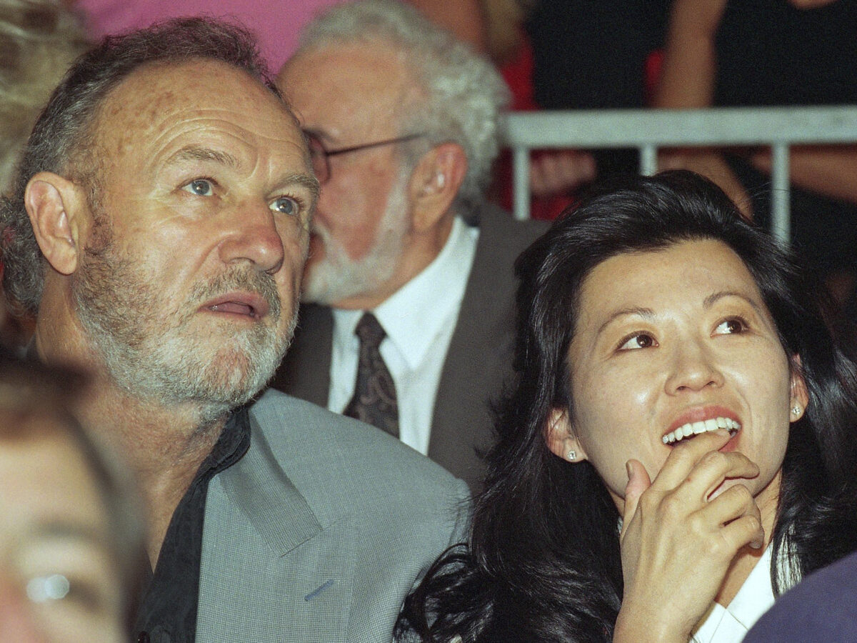 “La morte di Gene Hackman? Lui ha avuto un infarto, la moglie Betsy è caduta mentre gli prendeva le medicine”: l’ipotesi del criminologo Peter Valentin