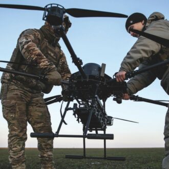 Copertina di Trump taglia l’intelligence, Kiev telefona a Washington