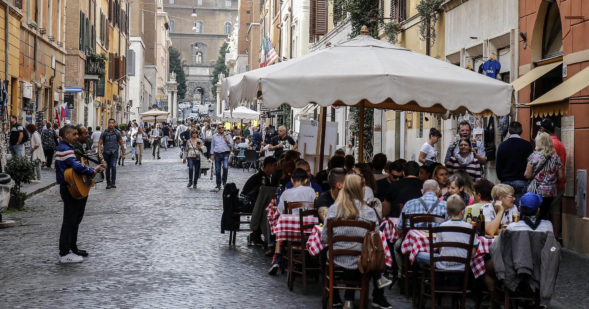 Dehors liberi fino al 2027: arriva l’emendamento con la nuova proroga