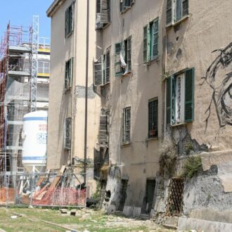 Copertina di Roma, il Quarticciolo dei cento zombie  in una sola giornata