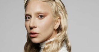 Copertina di “Ho avuto una psicosi. Non sono stata profondamente in contatto con la realtà per un bel po’. Ho provato vergogna”: la confessione di Lady Gaga