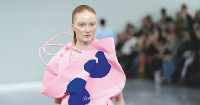 La resilienza degli stilisti contro la crisi del lusso