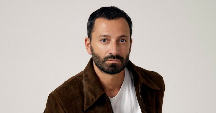 Dalla danza alla moda, Alessandro Vigilante porta la sua Rochas al gran ballo per esaltare la femminilità