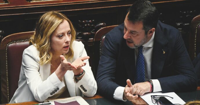 L’euro-riarmo imbarazza Meloni. FdI contro Salvini: “Fa demagogia”