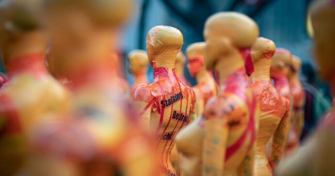 Una donna uccisa ogni tre giorni anche in Uk: il governo promette di intervenire, ma i fondi per la prevenzione sono diminuiti