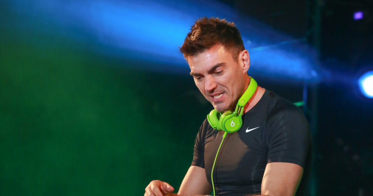 “Gli eccessi dei dj? Cliché Anni 80. Non mi sono mai drogato e sono astemio. Sarei felice di vincere San Marino Song Contest”: lo rivela Gabry Ponte