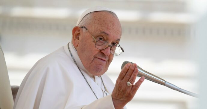 Papa Francesco: rimane  allerta alta, possibili ricadute