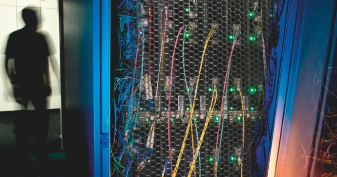 Affare cloud di Stato. “Così lavorano solo le società amiche”