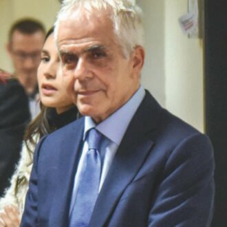 Copertina di Dalle ’ndrine al delitto Gucci, l’ex superpoliziotto Carmine Gallo è morto ai domiciliari