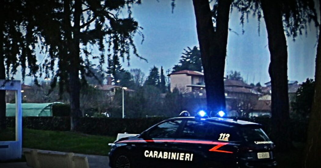 https://st.ilfattoquotidiano.it/wp-content/uploads/2025/03/11/carabinieri--1050x551.jpg