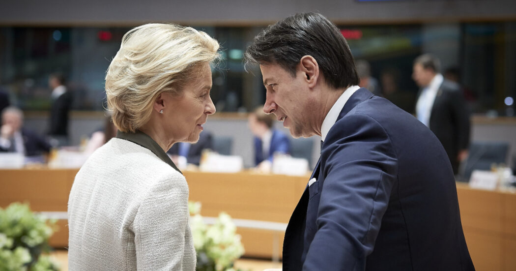 Conte-von der Leyen, siparietto al Parlamento Ue. Il leader M5s: “Saremo più forti di te”. La presidente della Commissione: “Lo vedremo”