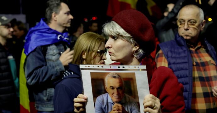 Elezioni in Romania, rigettato l’ultimo ricorso: Georgescu fuori dalla corsa