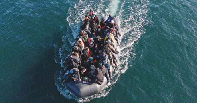 Migranti, verso  rimpatri e deportazioni Ue: sì del Ppe, no del Pse. E l’Albania resta fuori