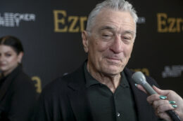 Copertina di “A 81 anni mia figlia riempie le mie giornate. Penso che la gente non sappia davvero cosa significhi essere un buon padre”: Robert De Niro rimbalza le critiche