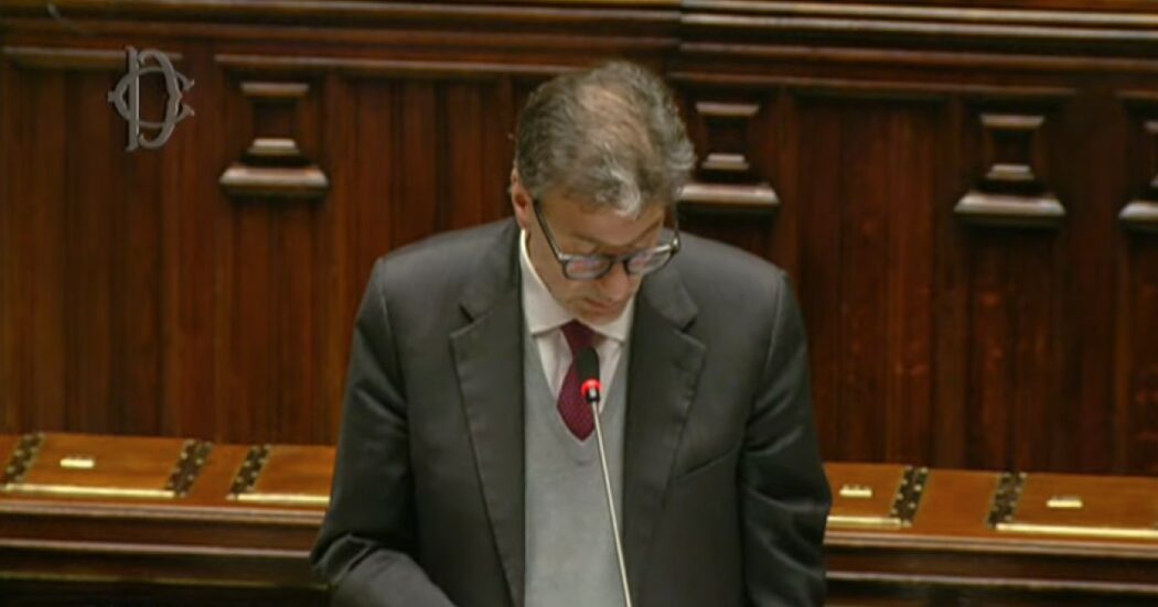 https://st.ilfattoquotidiano.it/wp-content/uploads/2025/03/12/giorgetti-1200--1050x551.jpg