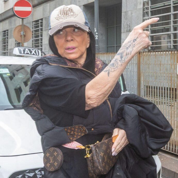 “Le bottiglie sequestrate hanno un valore di oltre 900mila euro”: Davide Lacerenza offre lo champagne come risarcimento danni