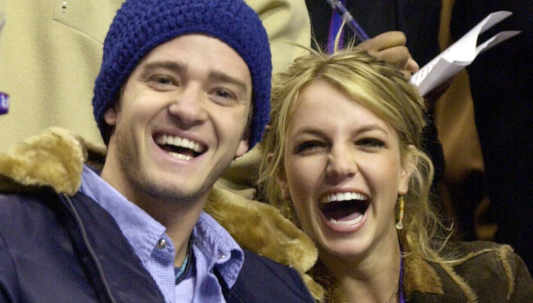 Britney Spears manda un “segnale” all’ex fidanzato Justin Timberlake mentre twerka. I fan impazziti