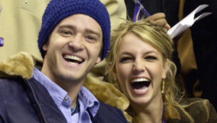 Copertina di Britney Spears manda un “segnale” all’ex fidanzato Justin Timberlake mentre twerka. I fan impazziti