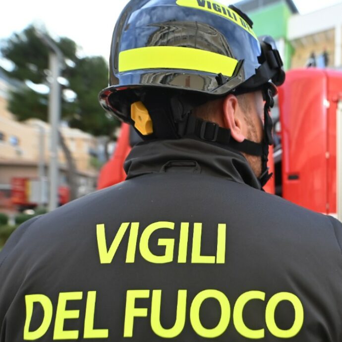 Donna cade in un pozzo non segnalato in un parco di Roma: è precipitata a 15 metri di profondità