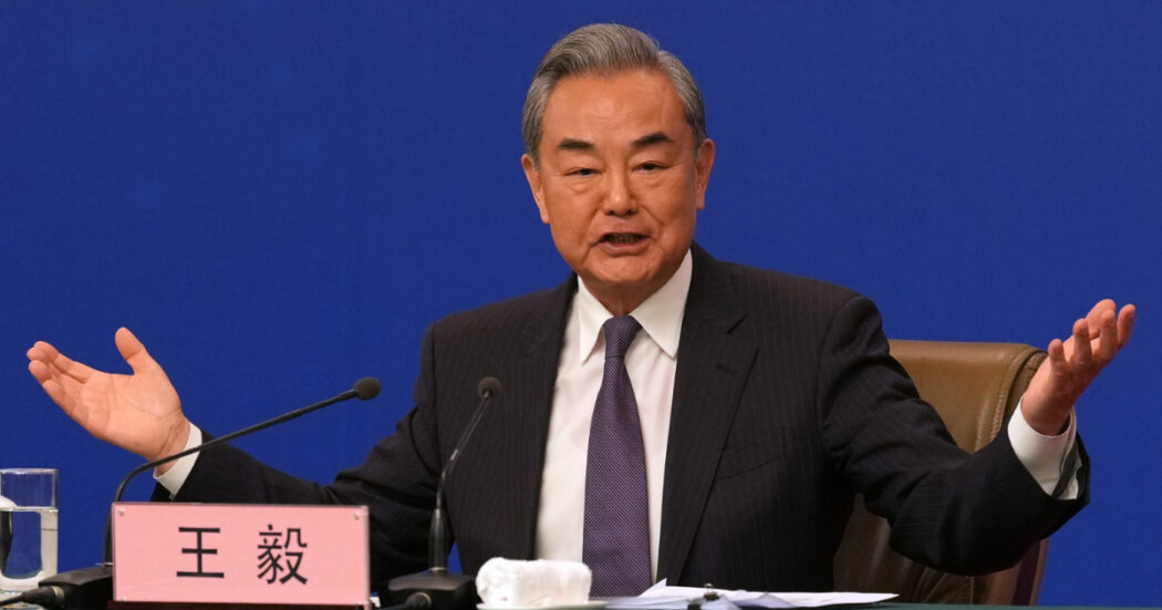 https://st.ilfattoquotidiano.it/wp-content/uploads/2025/03/14/Wang-Yi-1050x551.jpg