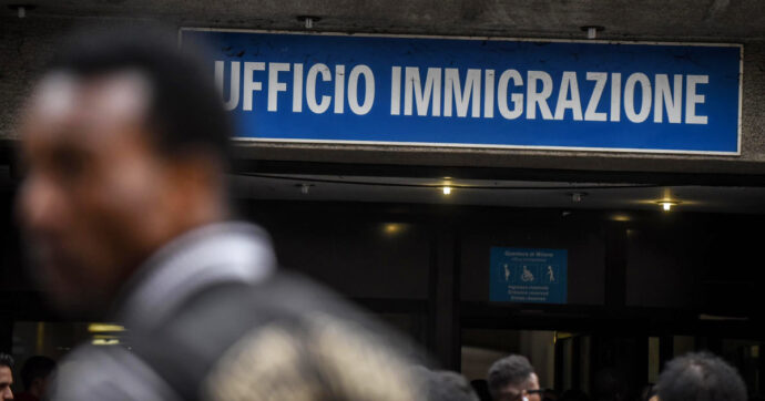 L’Italia espelle i richiedenti asilo? Denunce a Napoli e Catania: “Domande respinte dai giudici di pace nelle questure: è illegale”