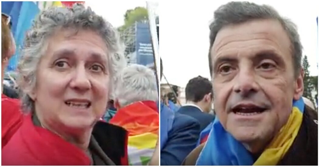 Manifestazione per l’Europa, il messaggio dei pacifisti a Calenda: “Soldi a sanità e scuola, non alle armi”. Il leader di Azione: “Ci rispettiamo”