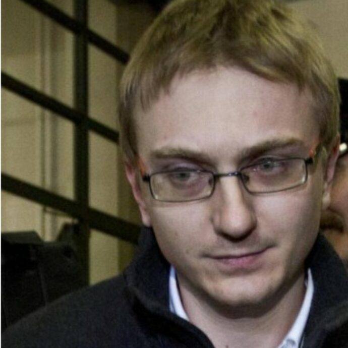 “Chiara Poggi era innamoratissima di Stasi, ma Alberto le mentiva. Una volta l’abbiamo seguito e l’abbiamo visto andare verso l’autostrada”: le rivelazioni di Oggi