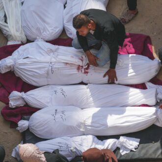 Copertina di Gaza: la “fase due” di Bibi è la guerra estesa