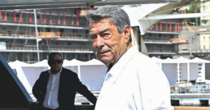 Il porto delle nebbie: Spinelli sotto inchiesta, non ha lasciato i moli