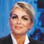 Copertina di Francesca Pascale risponde a Marta Fascina: “Io non conto nulla, mica come lei che conta 20mila euro al mese per non andare in Parlamento”