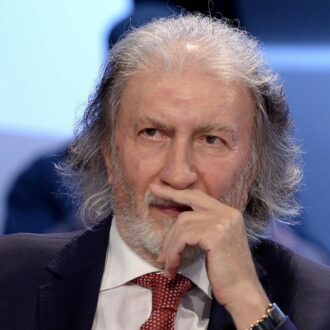 Copertina di Caso Scarpinato, per la destra intercettare senatori senza autorizzazione ora si può