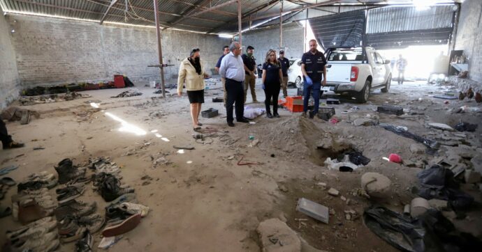 Centinaia di ossa umane vicino alla fattoria dei narcos