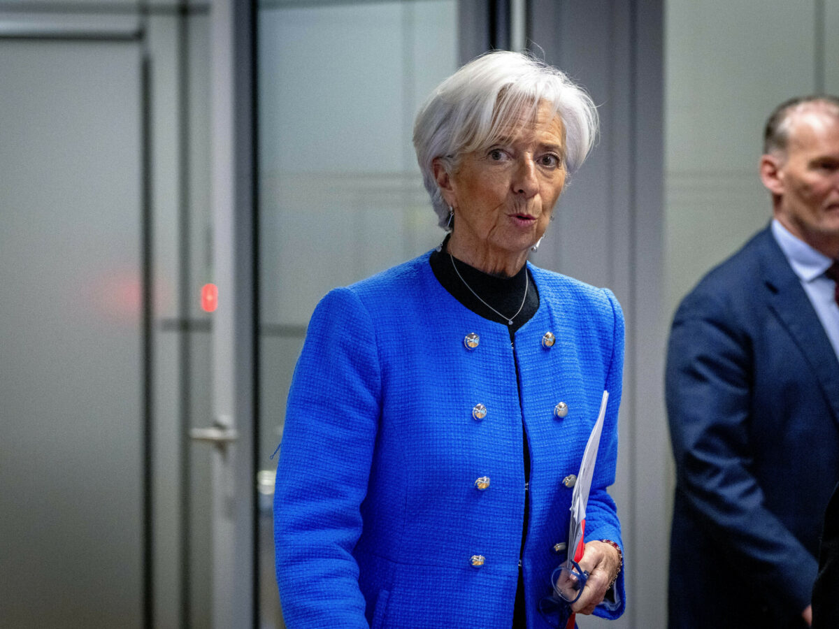 Lagarde: “Con i dazi Usa crescita europea ridotta dello 0,3%” (Ma se Bruxelles reagisce è peggio)