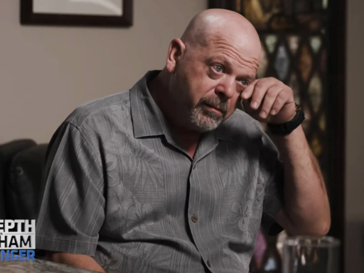 “È andata davvero male. Forse dovevo farlo arrestare”: Rick Harrison del reality Affari di Famiglia in lacrime a un anno dalla morte per overdose del figlio