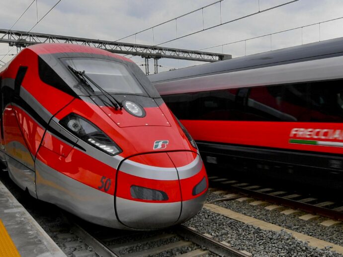 Istruttoria su Rfi e Fs: “Ostacolata concorrenza  AV”
