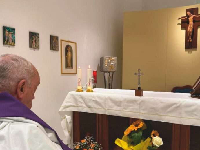 Fernandez: “Il Papa è pronto a sorprenderci”