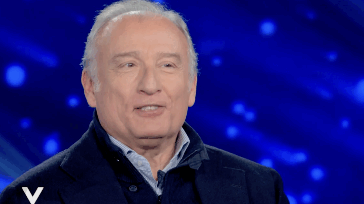 “Cosa mi ha spinto a stare in una casa con una donna transessuale? Il desiderio. C’è chi mi ha chiesto di fare coming out, ma anche il mio psicanalista si è messo a ridere: Tu sei eterosessuale”: così Piero Marrazzo