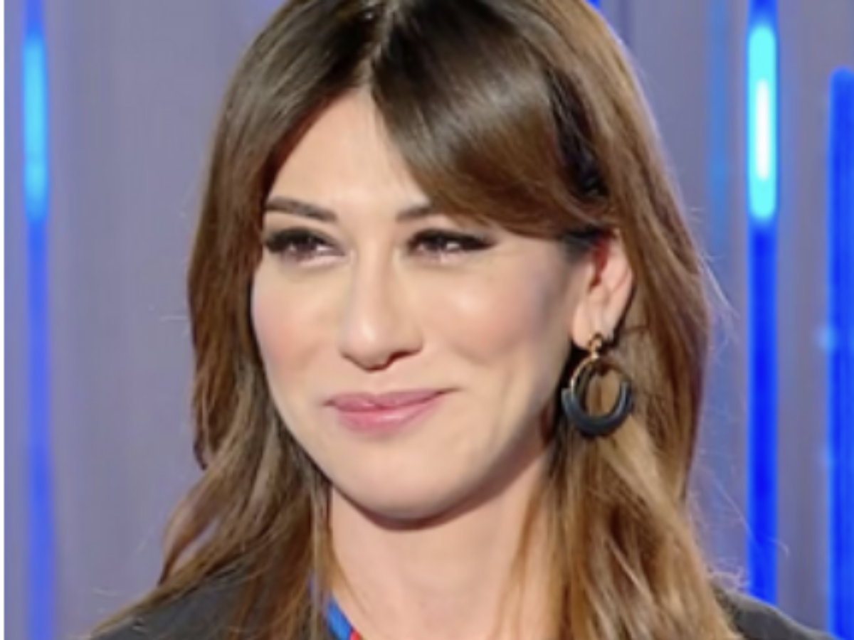 “Belen? Se qualcuno soffre mi dispiace… Forse era un suo periodo delicato. Credo di non aver offeso nessuno”: Virginia Raffaele risponde alla conduttrice