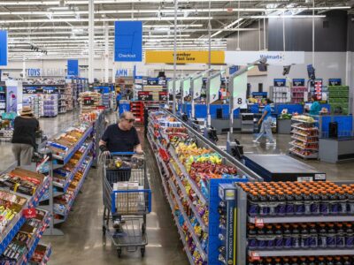 Copertina di La Trumpeconomics spaventa pure gli americani, fiducia dei consumatori a picco in marzo